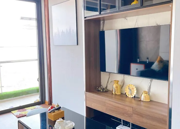 Citadines Sea View Apartment *